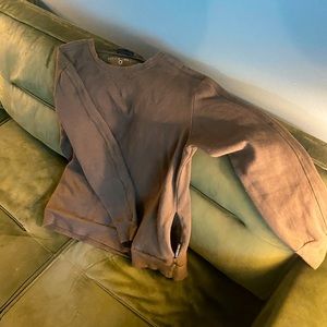 Manjeri De Voir Army Green Crewneck fits like Large